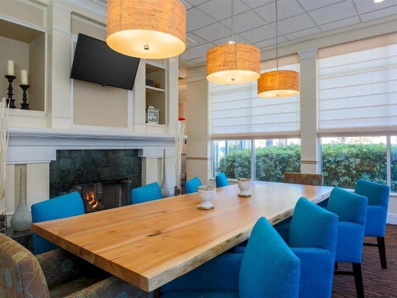 Hilton Garden Inn Bakersfield Buitenkant foto