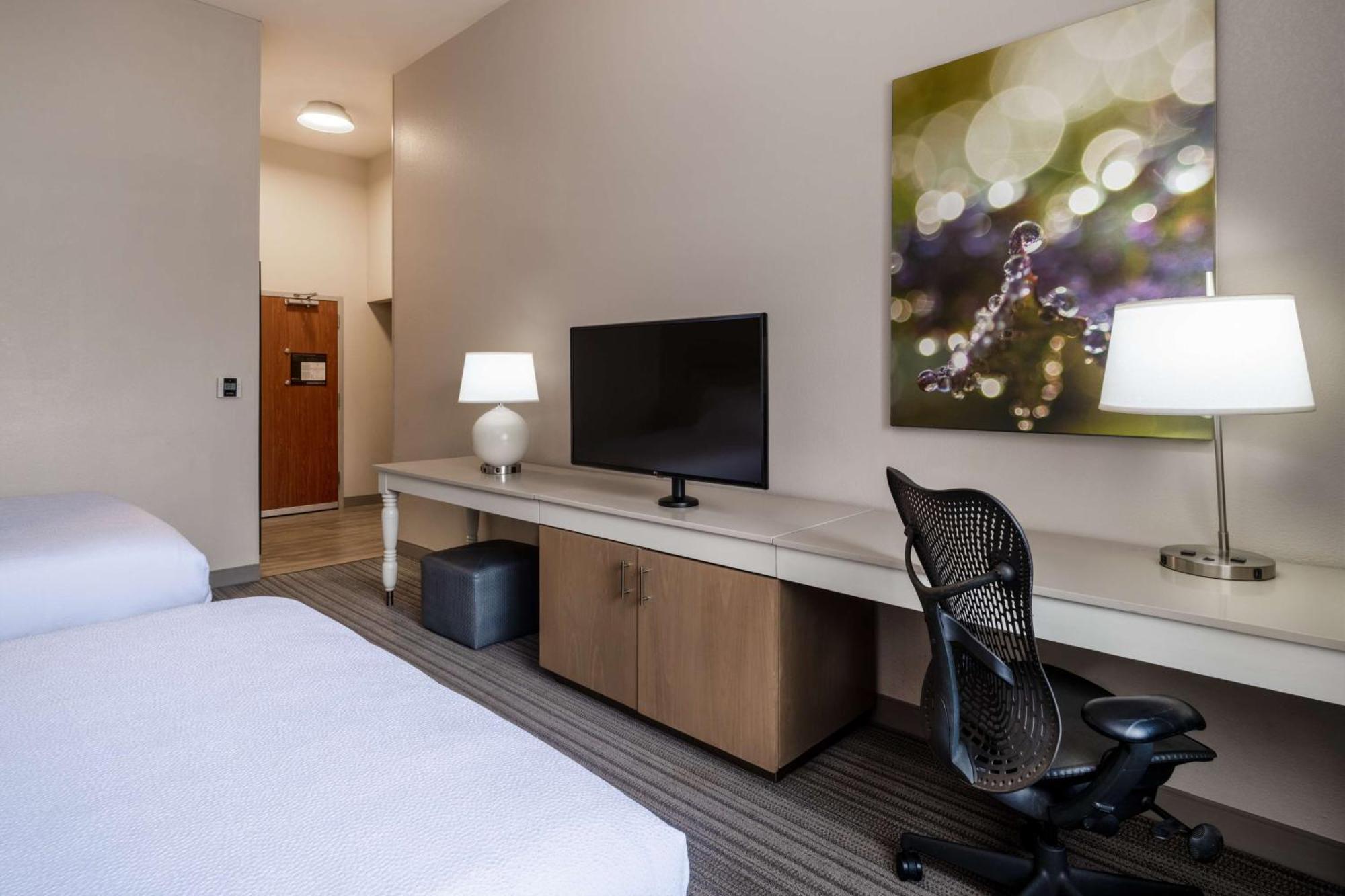 Hilton Garden Inn Bakersfield Buitenkant foto