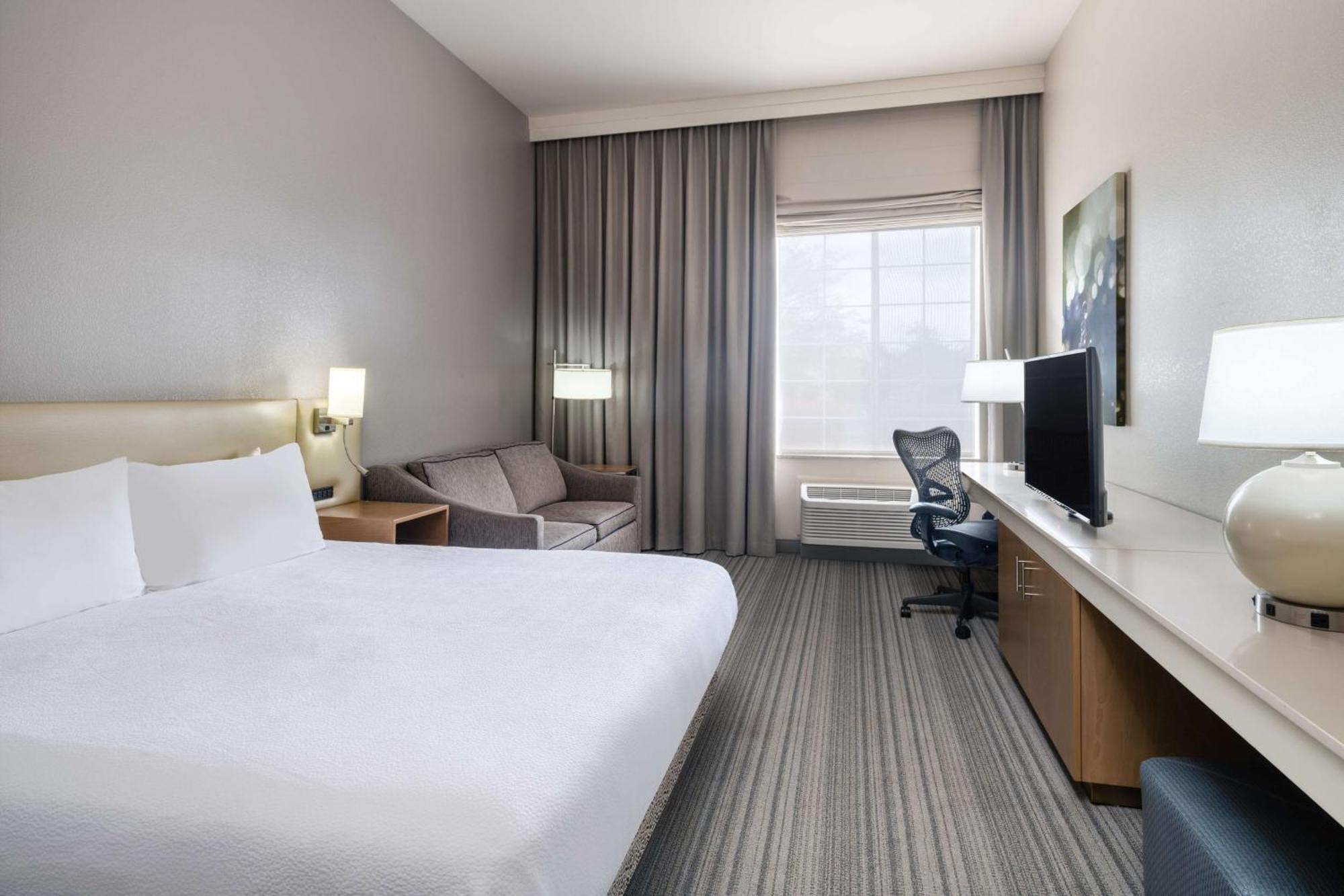 Hilton Garden Inn Bakersfield Buitenkant foto