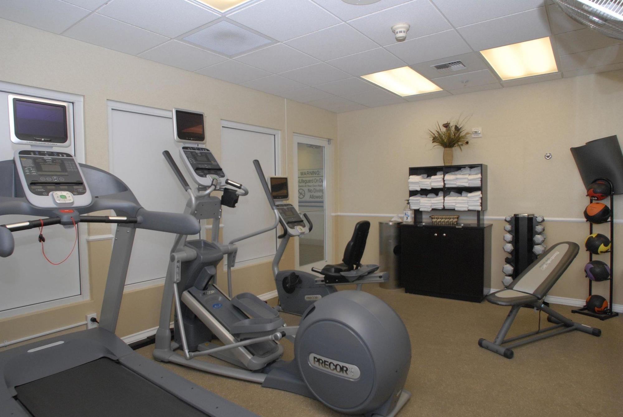Hilton Garden Inn Bakersfield Buitenkant foto